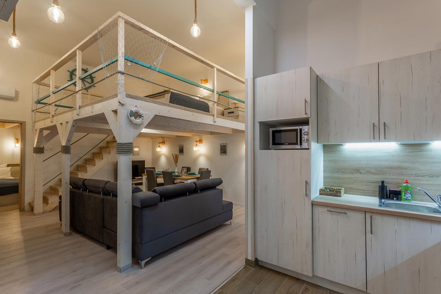 Goldcentral Apartment Danube Budapest Exterior photo